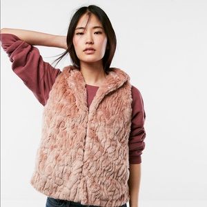 Express Faux Fur Pink Hooded Vest Small